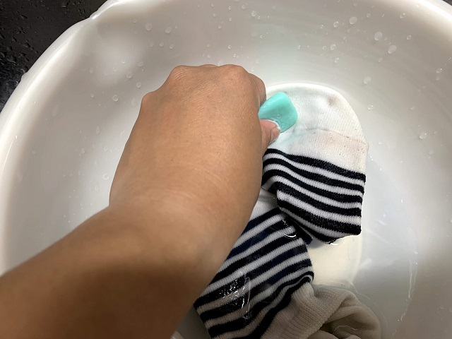 ウタマロ石鹸で洗う